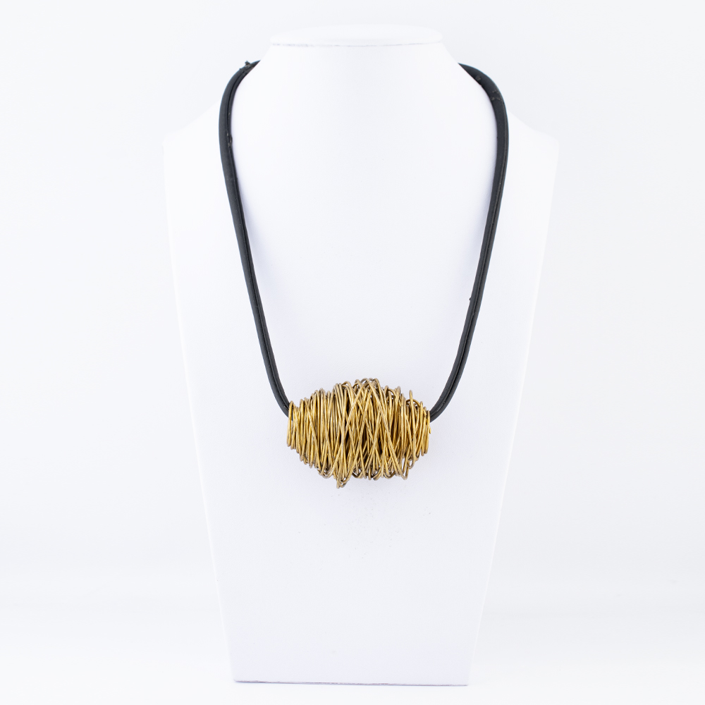 COLLAR CHAPA GOLDEN NECKLACE