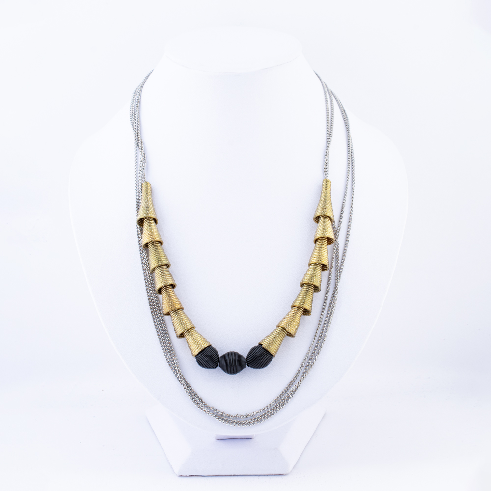 COLLAR CHAPA GOLDEN NECKLACE