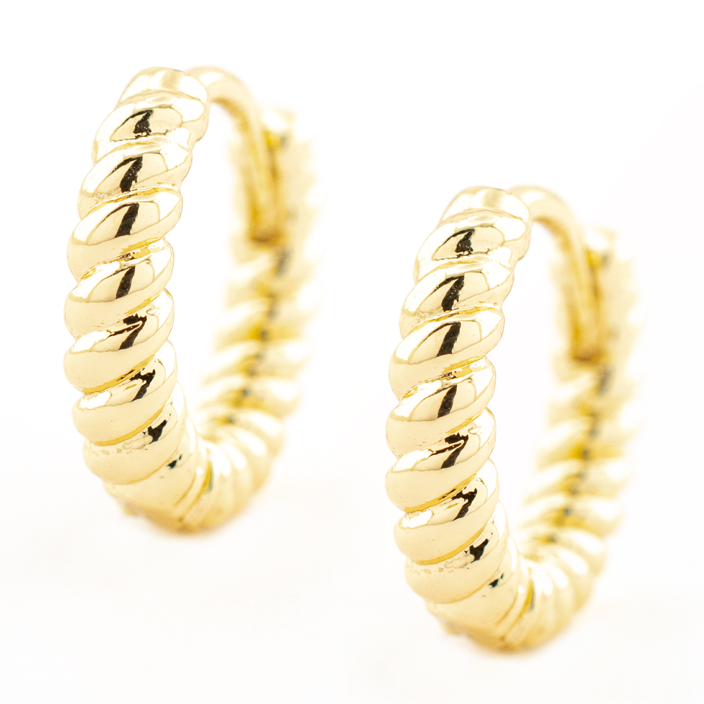 HUGGIE CHAPA GOLDEN CASTING