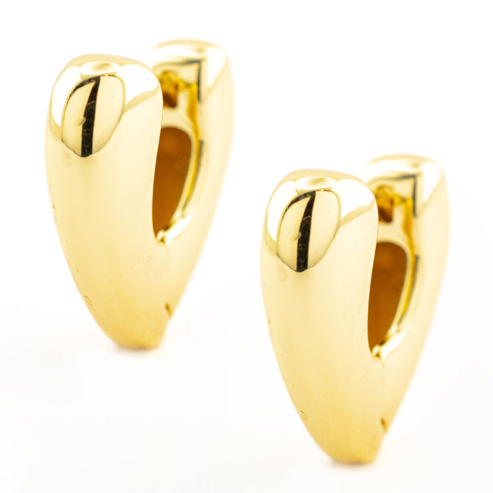 HUGGIE CHAPA GOLDEN CASTING