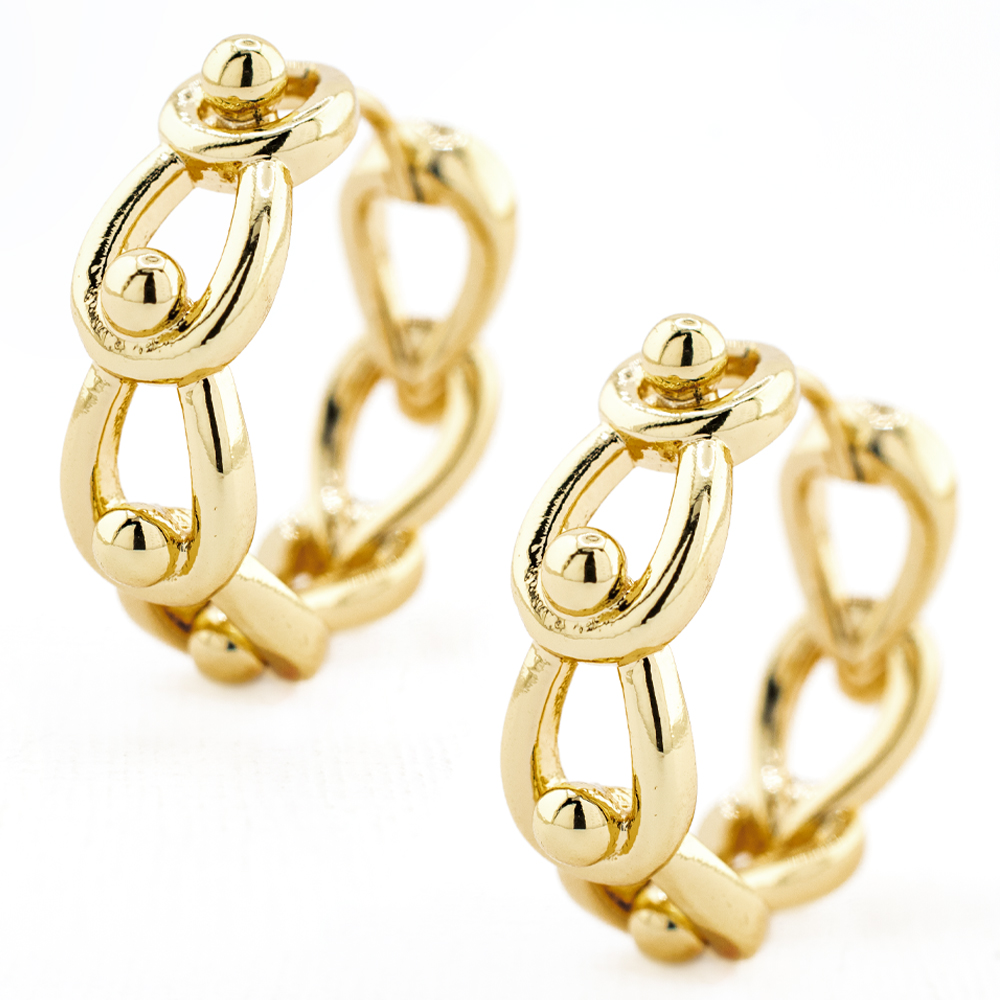 HUGGIE CHAPA GOLDEN CASTING