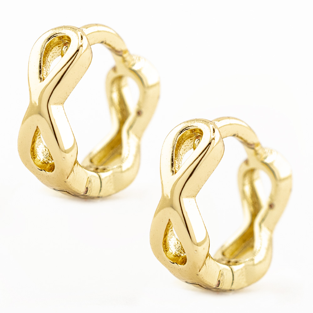 HUGGIE CHAPA GOLDEN CASTING
