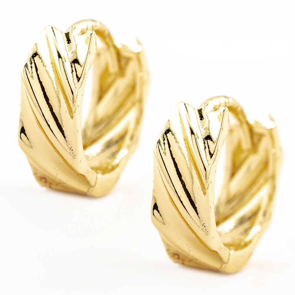 HUGGIE CHAPA GOLDEN CASTING
