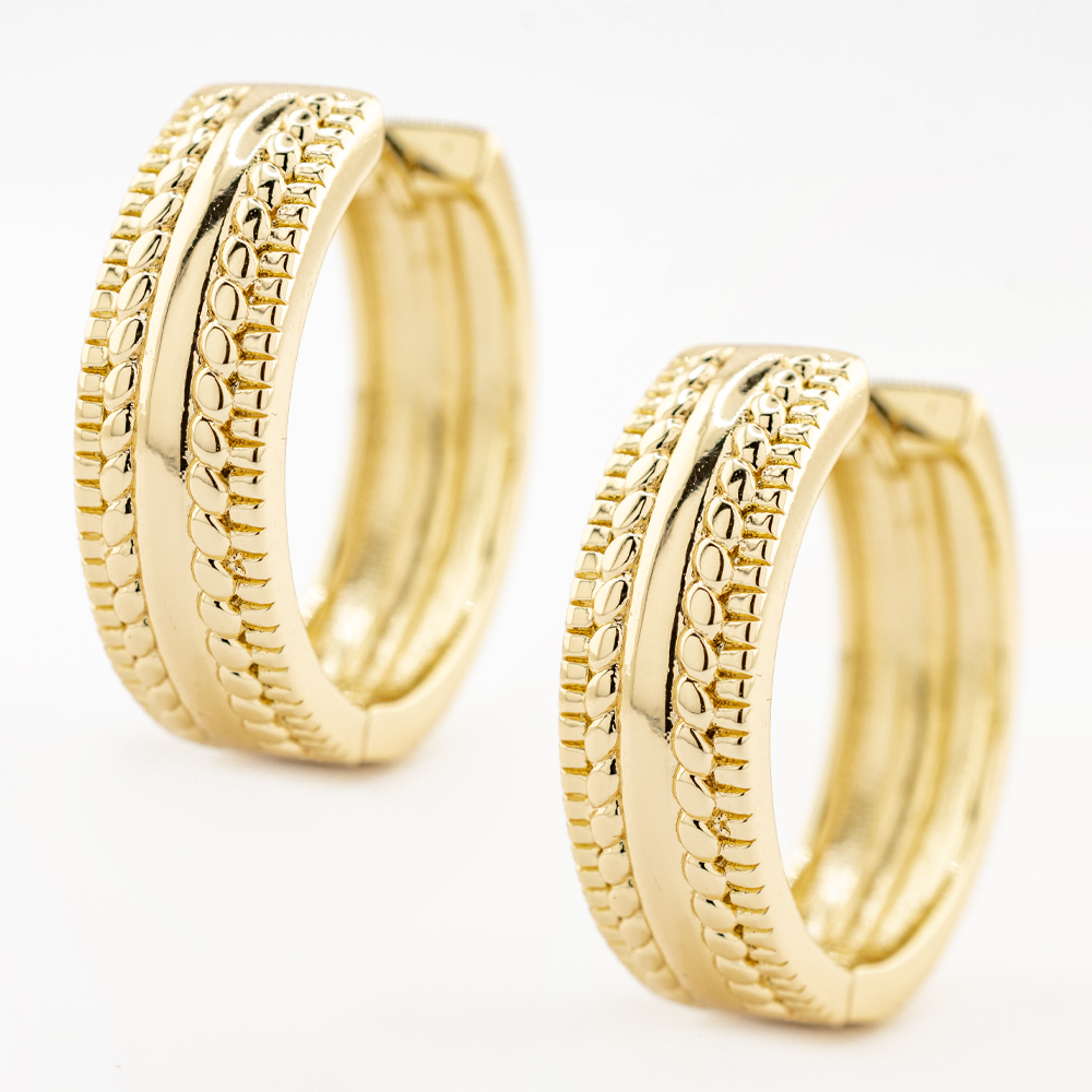 HUGGIE CHAPA GOLDEN CASTING