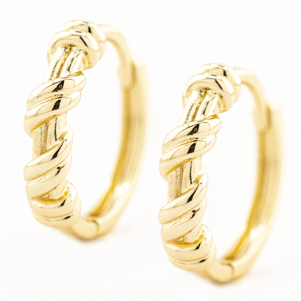 HUGGIE CHAPA GOLDEN CASTING