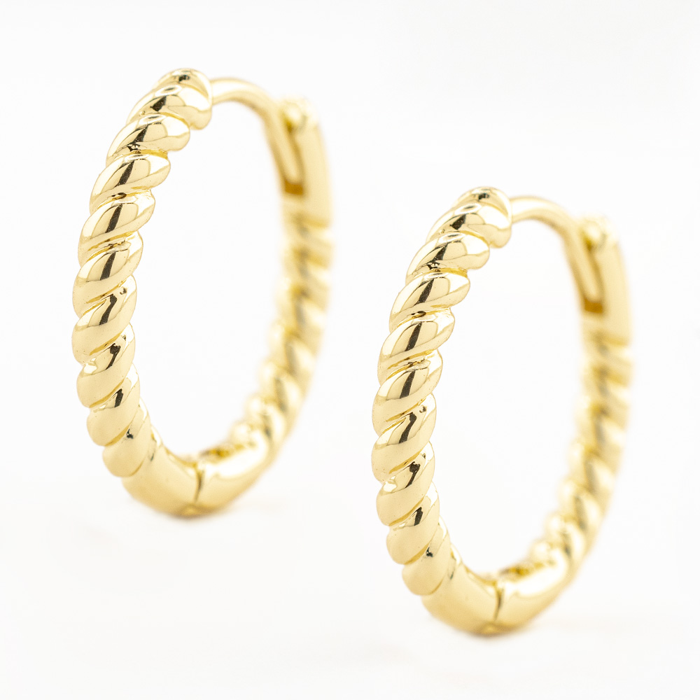 HUGGIE CHAPA GOLDEN CASTING