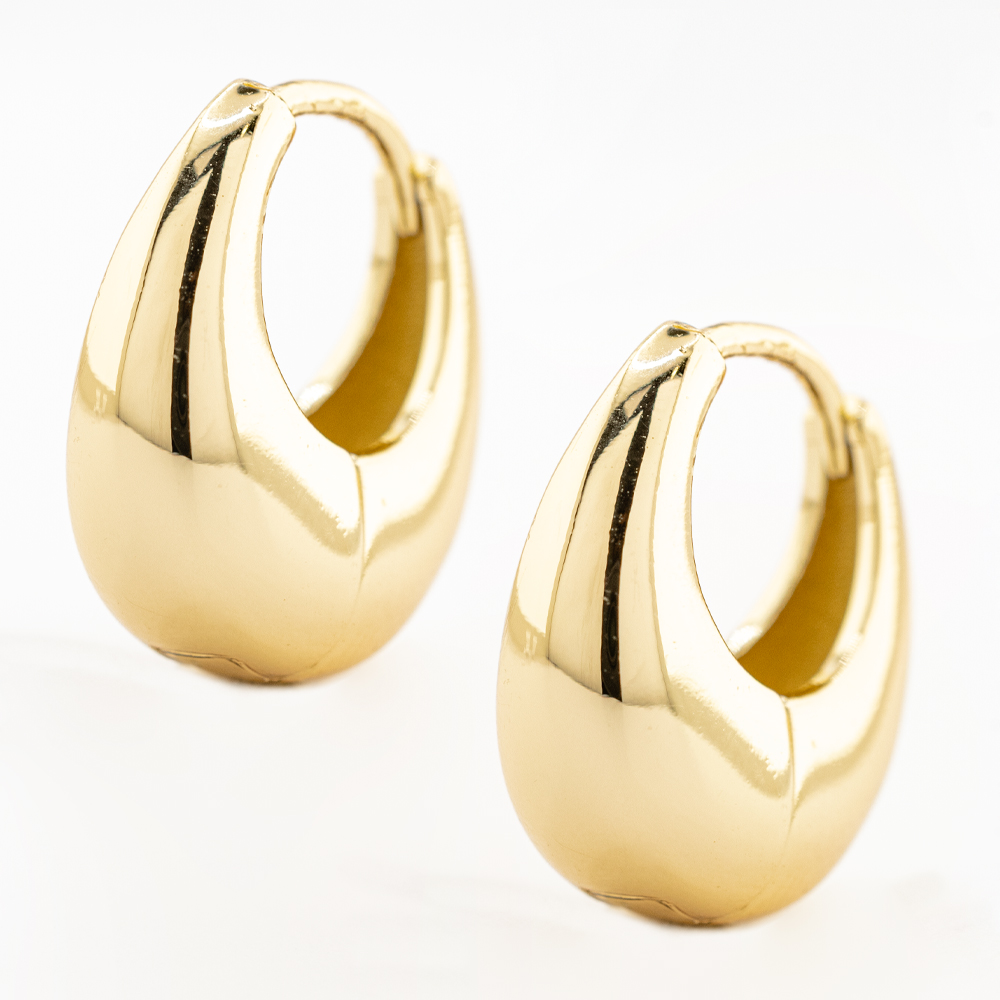 HUGGIE CHAPA GOLDEN CASTING
